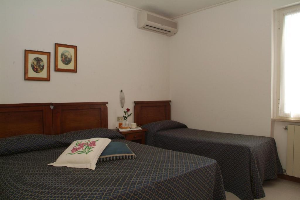 Residence I Due Pini Марина-ди-Гроссето Номер фото