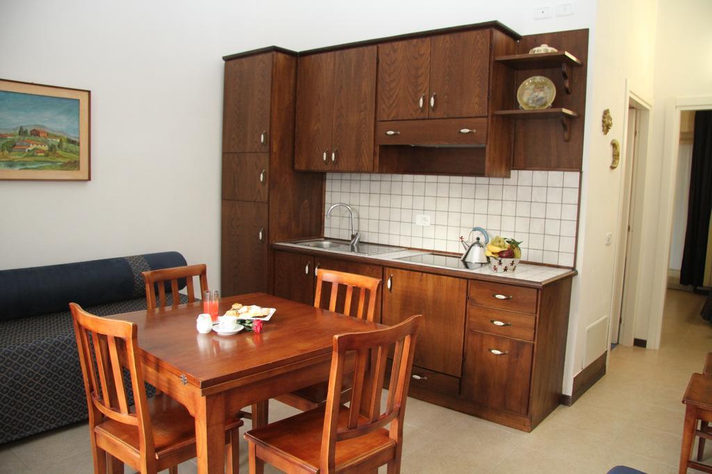 Residence I Due Pini Марина-ди-Гроссето Номер фото