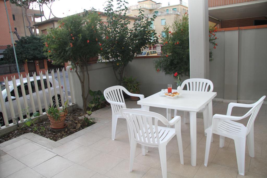 Residence I Due Pini Марина-ди-Гроссето Номер фото